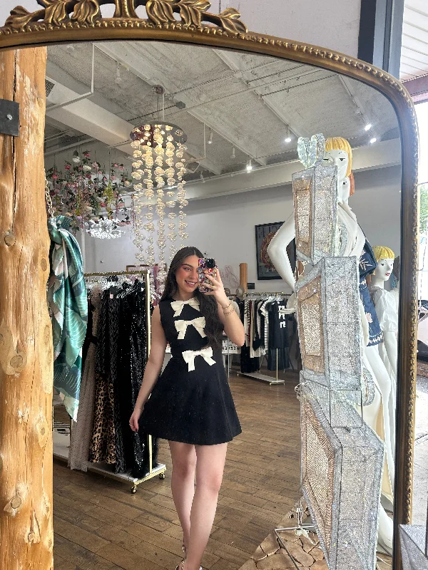 Bow Front Mini Dress Comfortable Fit-and-Flare Mini Dress