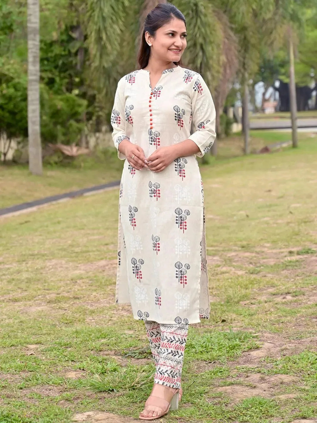 Off-White Printed Cotton Straight Kurta With Trousers Trousers chic elegant