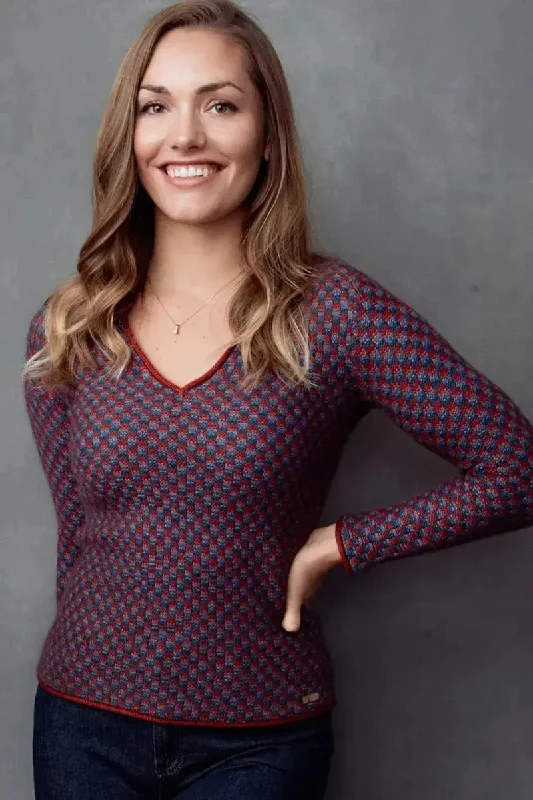 Melody Woman Pullover Qiviuk, Merino & Silk Thick Cable Knit