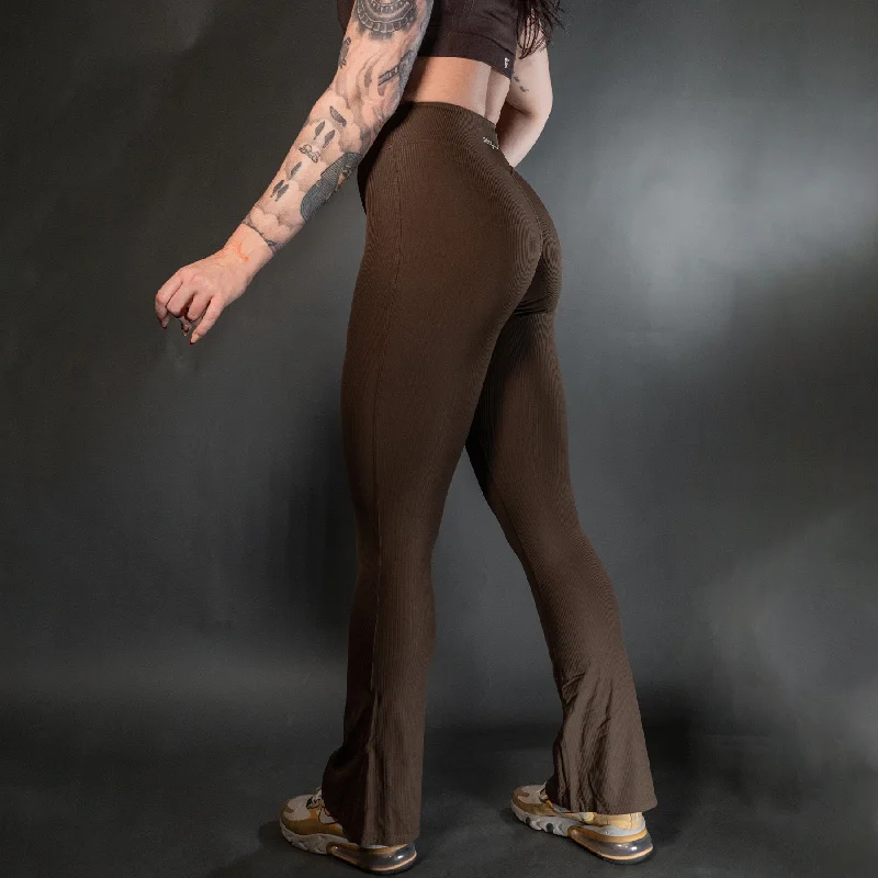 Reborn Flared Leggings | Walnut Fashionable Plus-Size Activewear