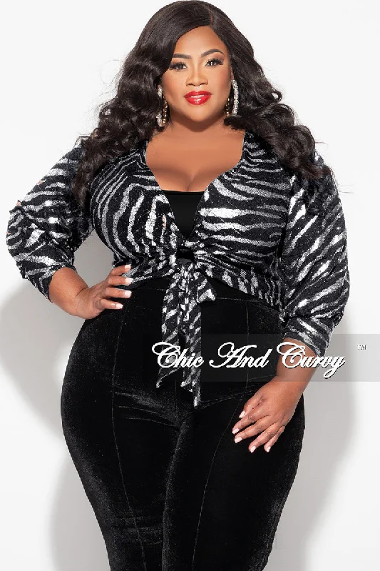 Final Sale Plus Size Crop Top with Cutout in Black and Silver Print Terry Blend Velvet Blend Canvas Blend Final Sale Plus Size Crop Top with Cutout in Black and Silver Print Terry Blend Velvet Blend Canvas Blend
