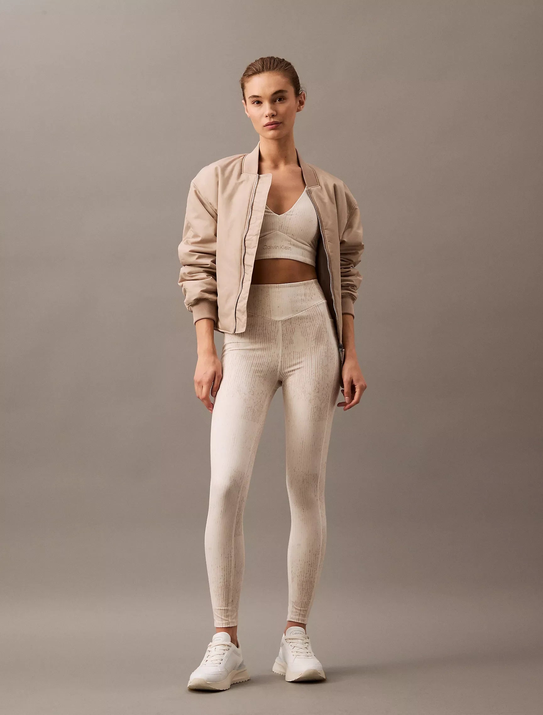 Calvin Klein Soft Stretch Sport Printed 7/8
Leggings - Women Elegant Full-Body Leggings Calvin Klein Soft Stretch Sport Printed 7/8
Leggings - Women Elegant Full-Body Leggings