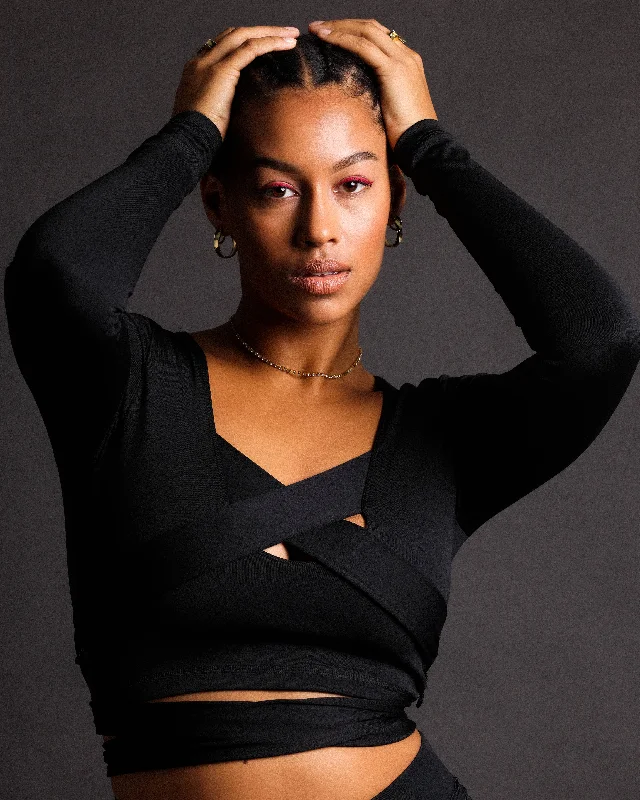 Reebok X Cardi B Women's Long Sleeve Crop Top Black Layered Multi-layer Single Layer Reebok X Cardi B Women's Long Sleeve Crop Top Black Layered Multi-layer Single Layer