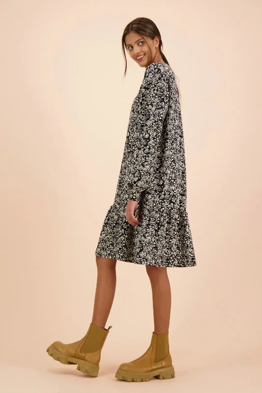 Ruffle Sweatshirt Dress Night Meadow Hoodie with High Neck Warm Protective