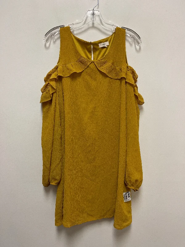 Dress Casual Midi By Entro In Yellow, Size: M Trendy Ruched Side Midi Dress