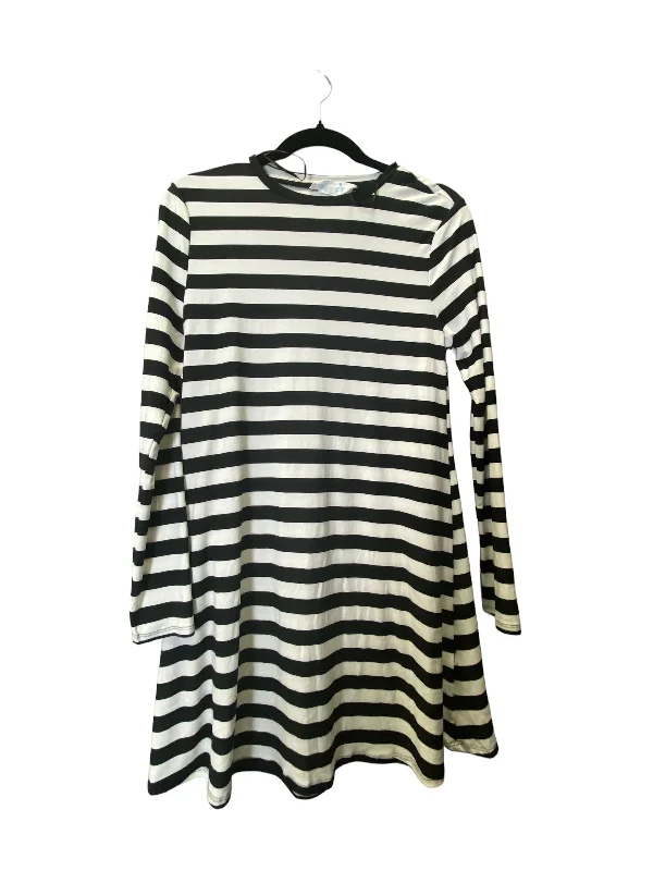 Dress Casual Midi By Primark In Black & White, Size: S Trendy Smocked Detail Midi Dress Dress Casual Midi By Primark In Black & White, Size: S Trendy Smocked Detail Midi Dress