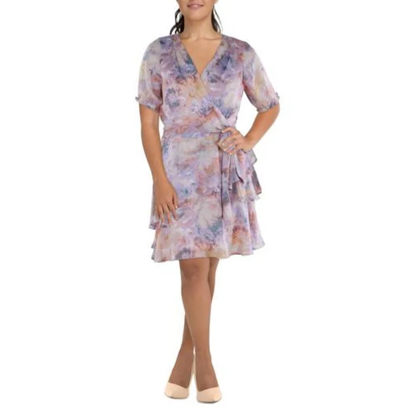 Tahari ASL Womens Plus Shadow Stripe Midi Fit & Flare Dress Chic Floral Print Midi Dress Tahari ASL Womens Plus Shadow Stripe Midi Fit & Flare Dress Chic Floral Print Midi Dress