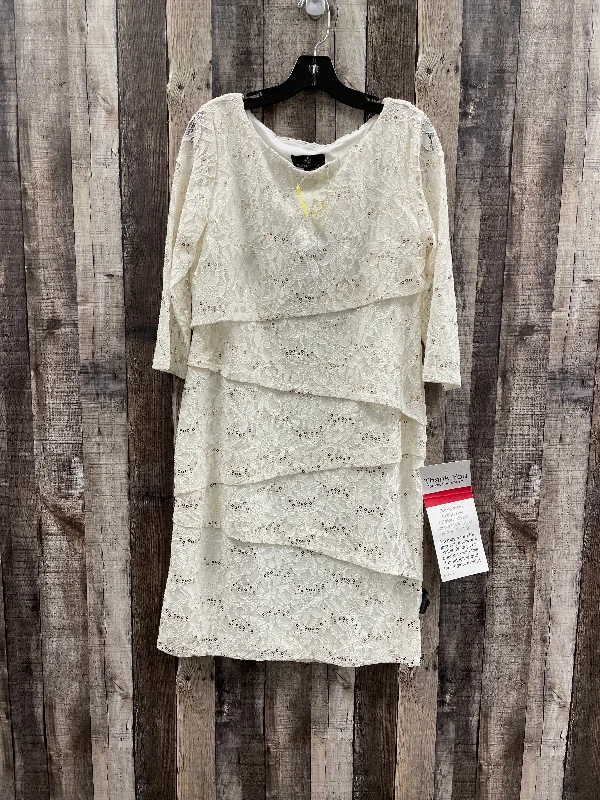 Dress Party Midi By Ronnie Nicole In Ivory, Size: M Stylish High-Waisted Midi Dress